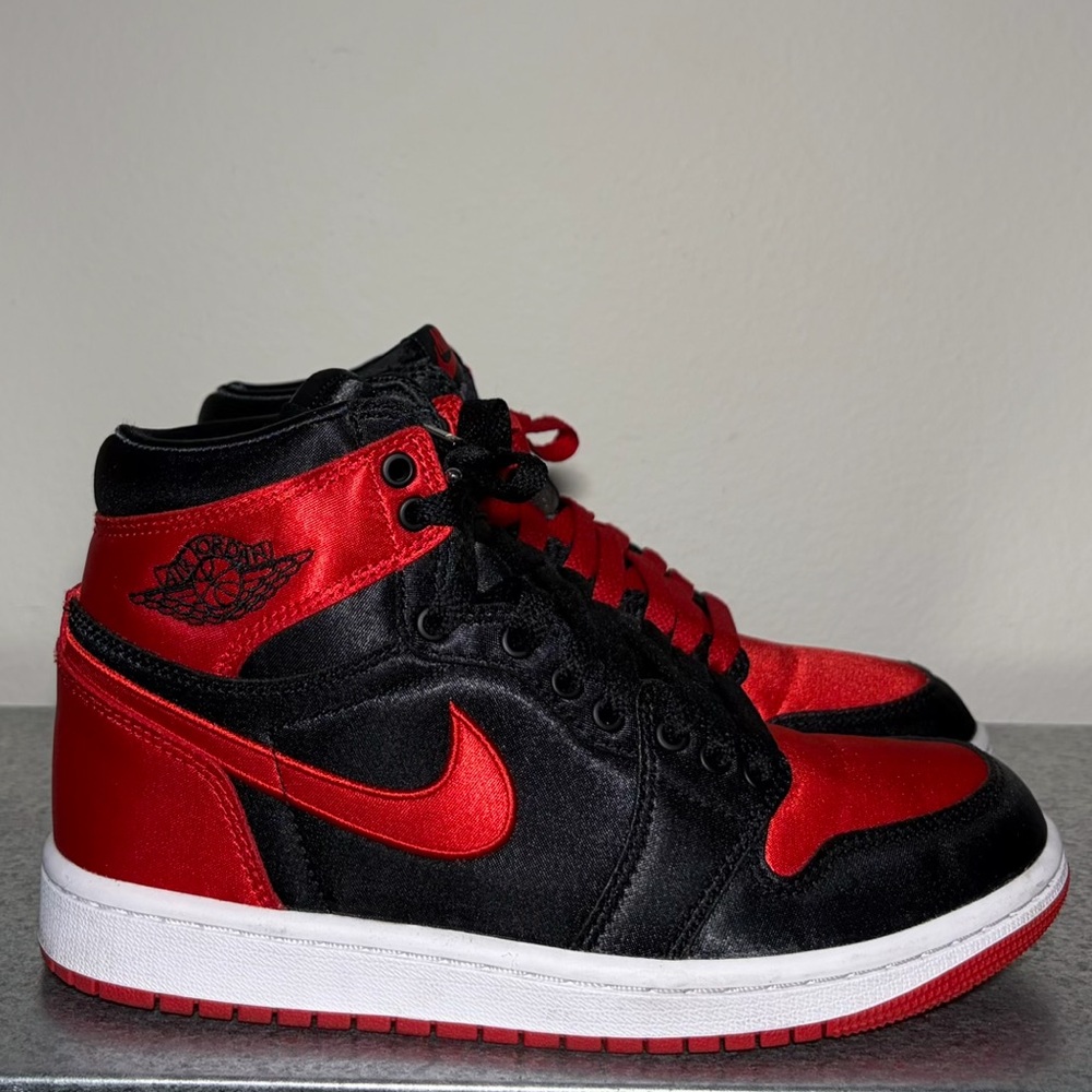 🐞 Jordan 1 Retro High OG Satin Bred W 5.5